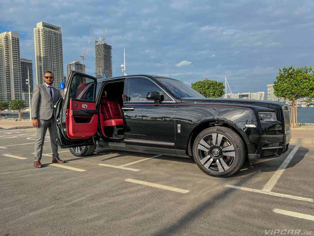 Luxury on the Move – Top Tips to Explore Dubai with a Chauffeur Service